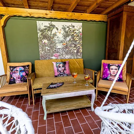 度假居 зелена *