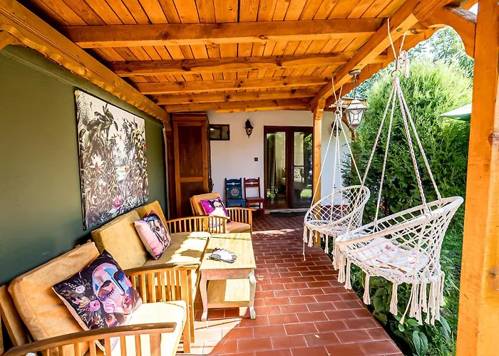 Case de vacanță зелена